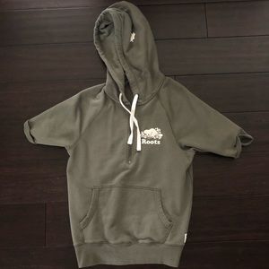 Army Green Roots Short Sleeved Hoodie